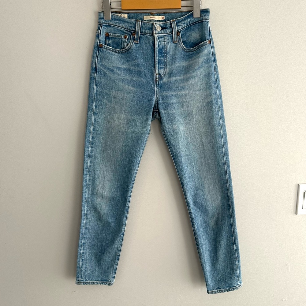 Levi's® Premium Wedgie Straight Jeans Light Wash Womens Size 25
